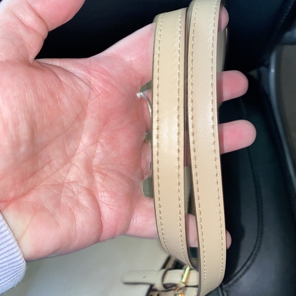 like new Michael Kors large Lenox tote bag in tan cream color “Bisque” - Picture 13 of 17